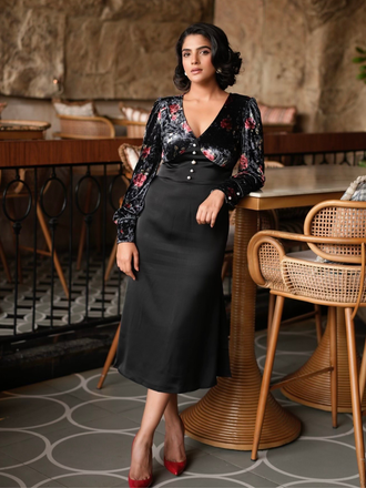 Robe queue de poisson en velours rose noir des années 1930