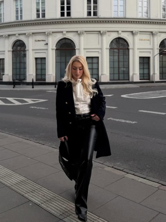 Chemisier blanche en coton avec nœud années 1950