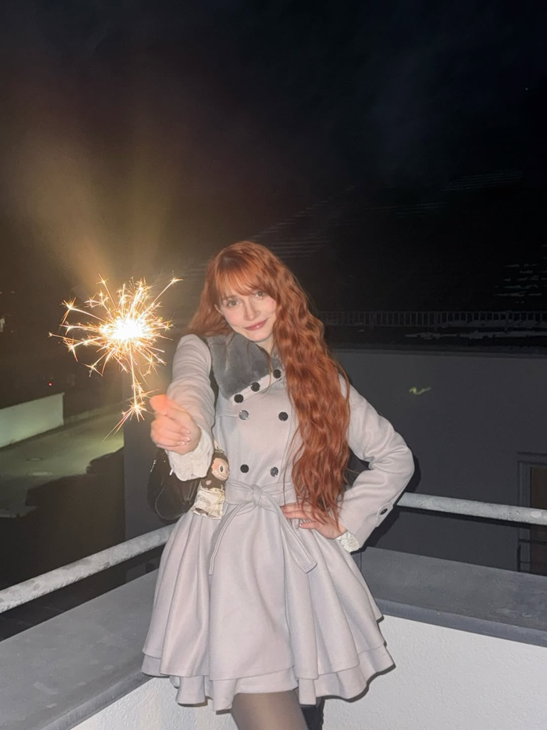 Manteau en hiver cintré à col en fourrure de Noël Chic