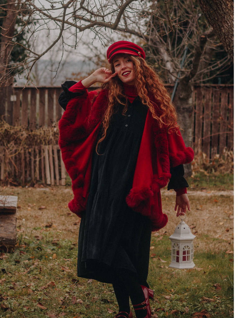 Cape châle double épaisseur avec col en fourrure des années 1950