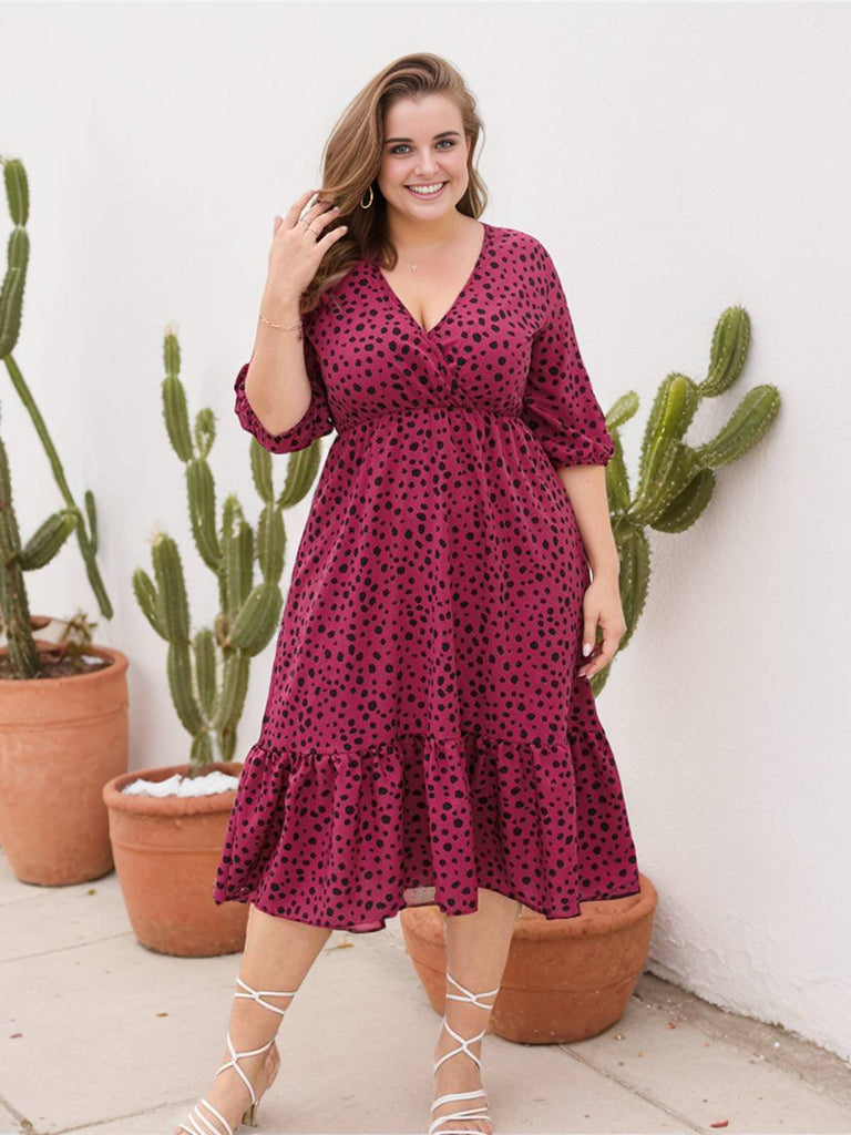 Robe à pois grande taille à manches mi-longues et col en V des années 1950