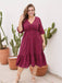 Robe à pois grande taille à manches mi-longues et col en V des années 1950