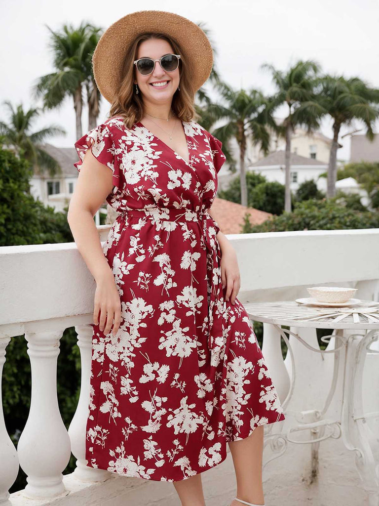 Robe rouge grande taille  florale et col en V à ceinture des années 1950