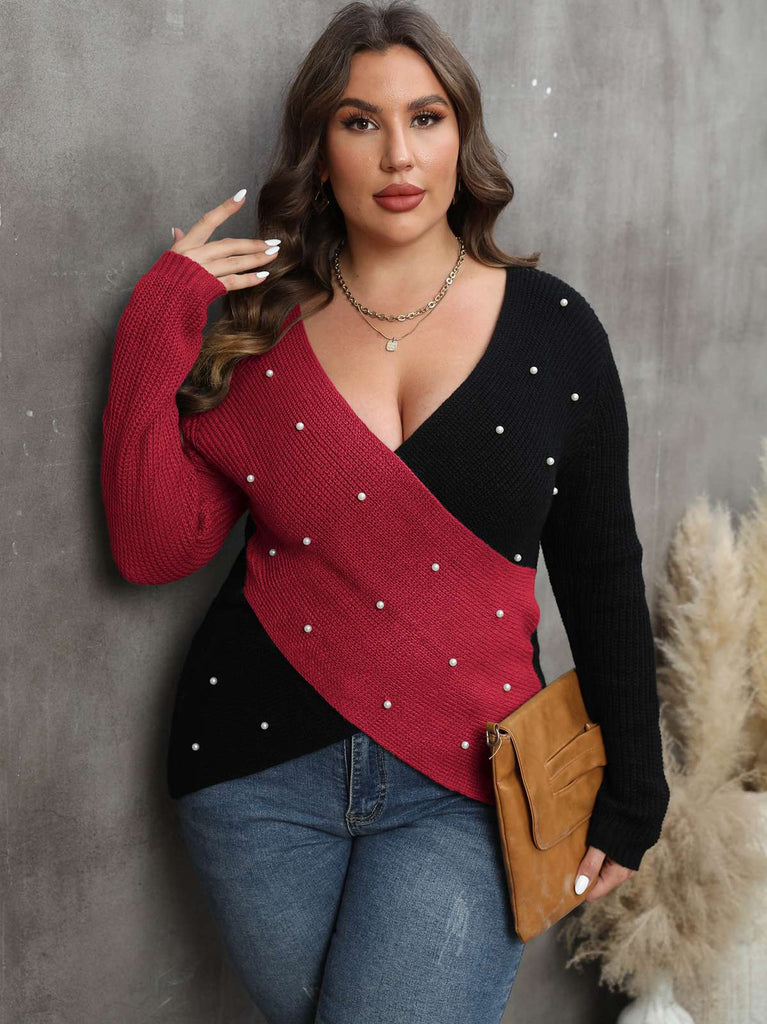 Pull croisé à col en V des années 1960 de grande taille avec perle
