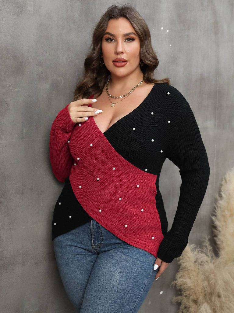 Pull croisé à col en V des années 1960 de grande taille avec perle