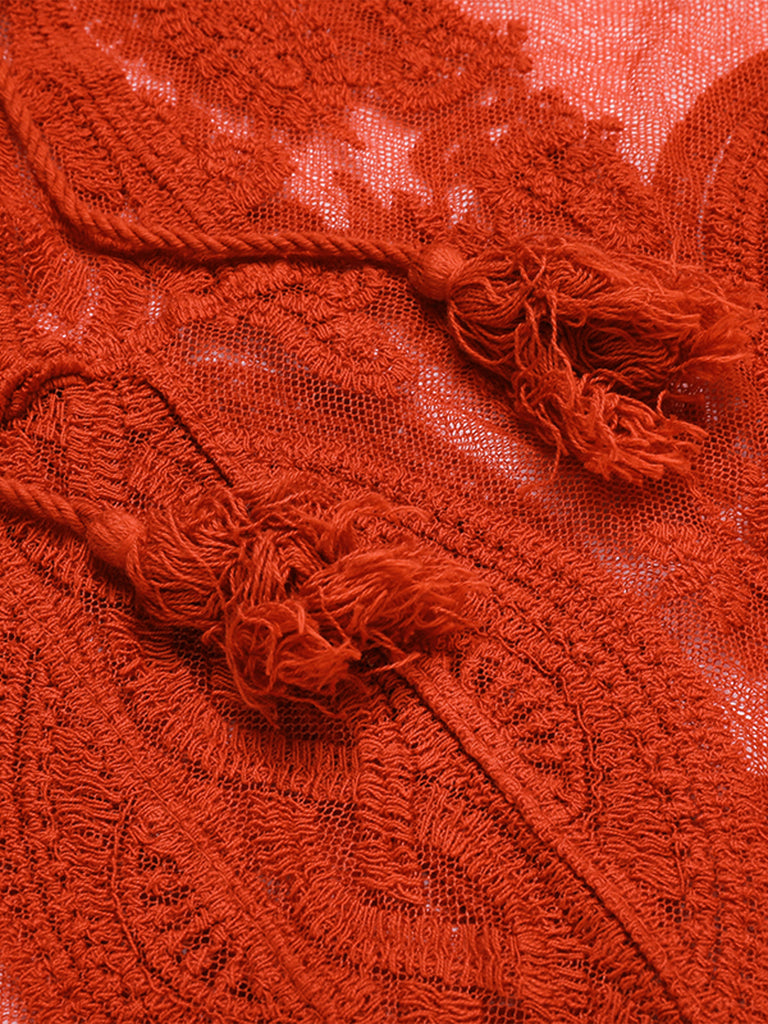 Cache maillot creux brodé rouge des années 1960