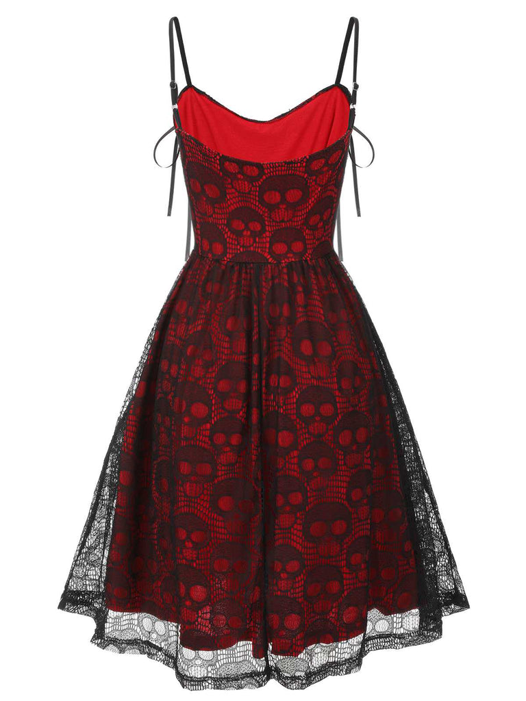 Robe de style gothique motif tete de mort rouge vin des annees 1950