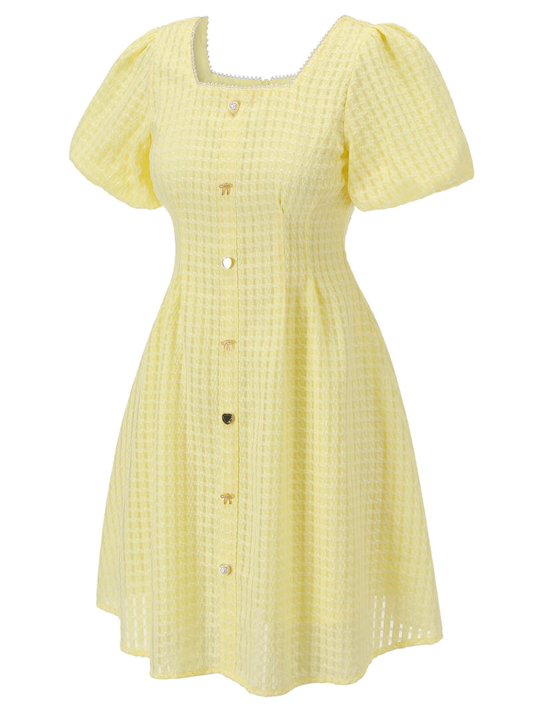 Mini-robe jaune à boutons et col carré des années 1950