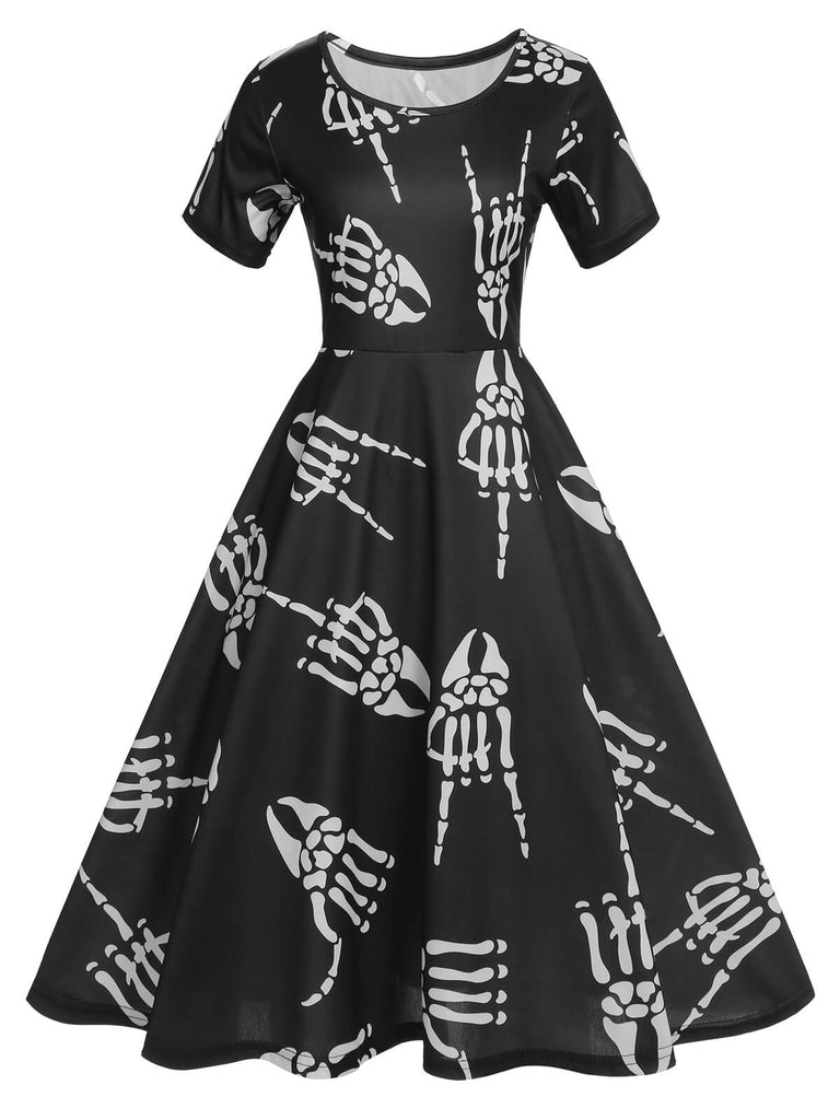 Robe noire à manches courtes avec mains de squelette d'Halloween