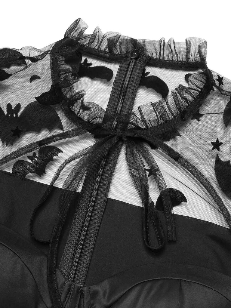 Robe noire à manches en maille chauve-souris d'Halloween des années 1950