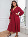 Robe rouge grande taille à pois à col en V des années 1940