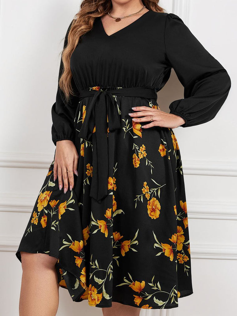 robe noire grande taille à manches longues florale jaune des années 1950