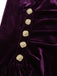 Robe violette à boutons en velours uni des années 1940