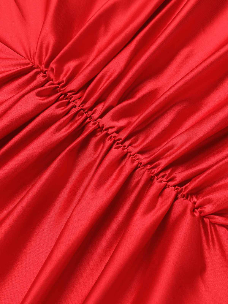 Robe formelle plissée rouge des années 1960 à col en V