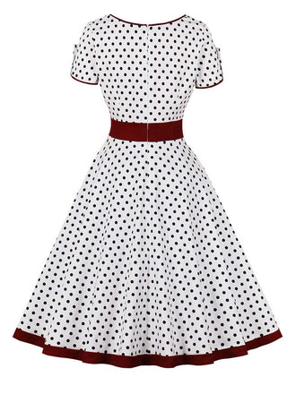 Robe boutonnée à pois contrastés des années 1950