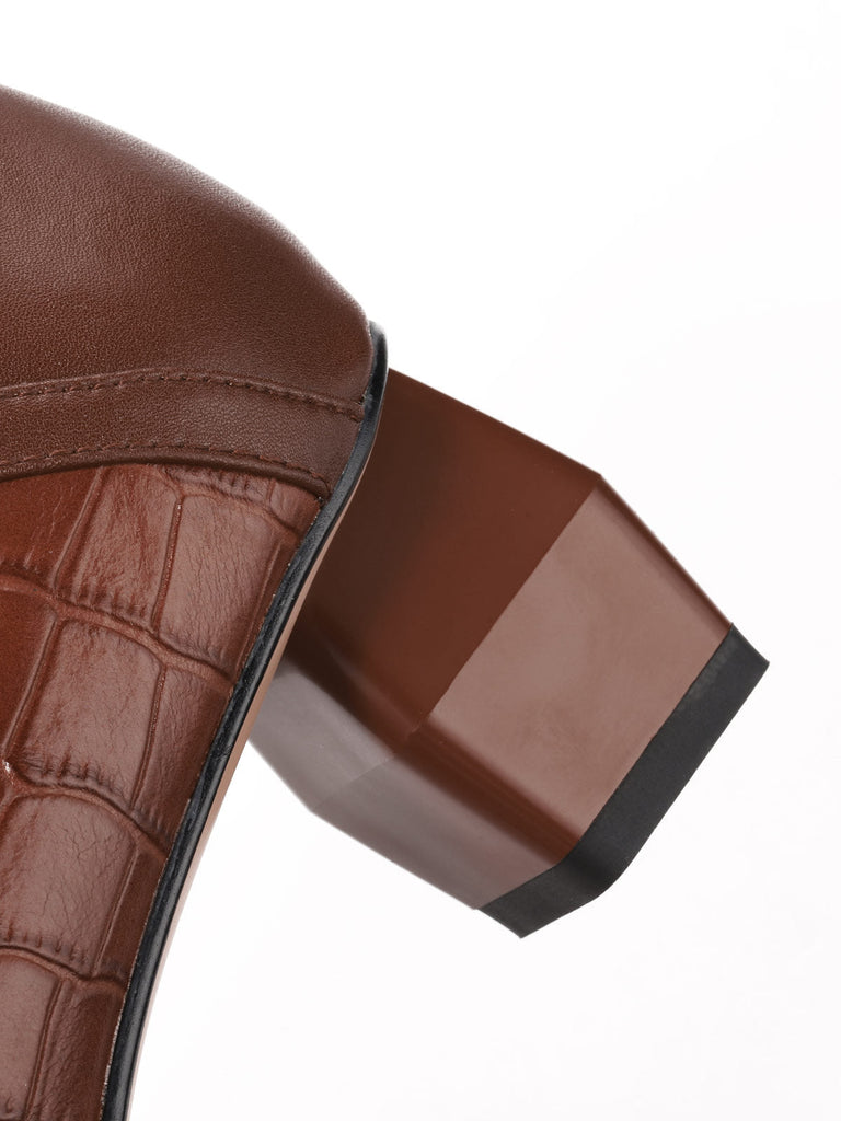 Chaussures rétro en cuir à bride cou-de-pied