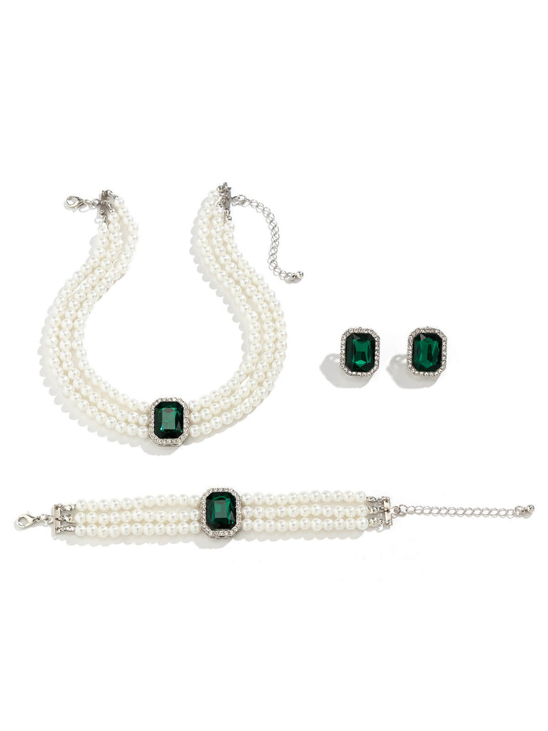 Collier et bracelet en perles simulées avec boucles d'oreilles à clip Collier et bracelet en perles simulées avec boucles d'oreilles à clip