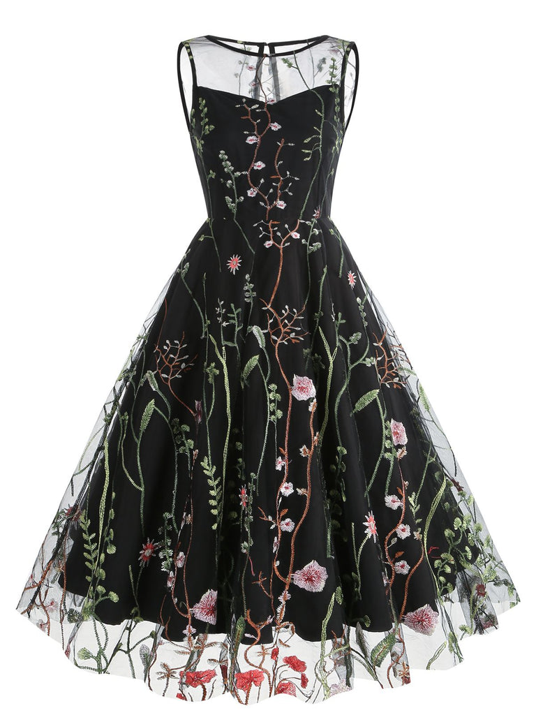 Robe trapèze sans manches en gaze à fleurs des années 1950
