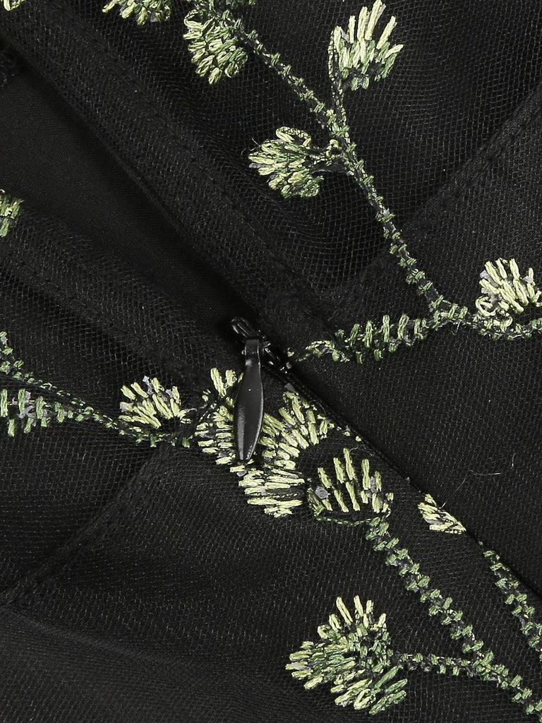 Robe trapèze sans manches en gaze à fleurs des années 1950