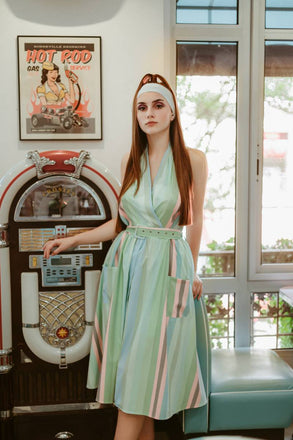 Robe Années 50 À Poche Rayée Arc en Ciel